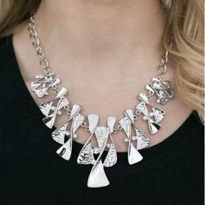 The Sands of Time - Silver - Blockbuster necklace